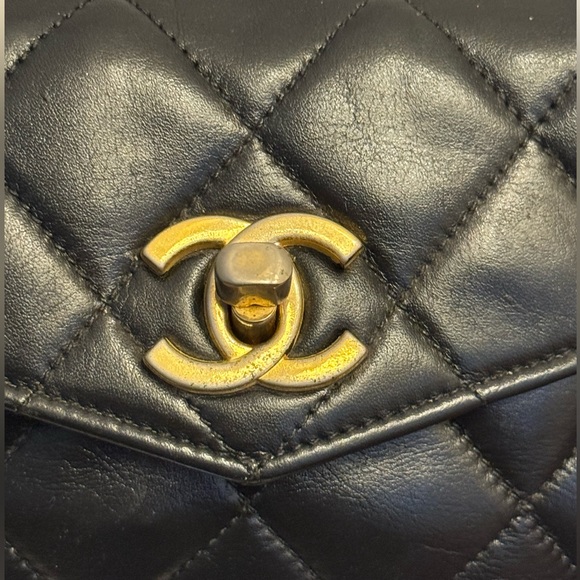 Authentic CHANEL Black belt bag “project “ - Picture 4 of 17